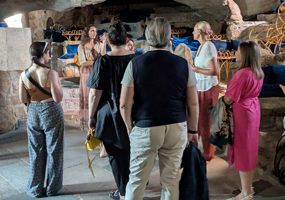 Come organizzare un press tour